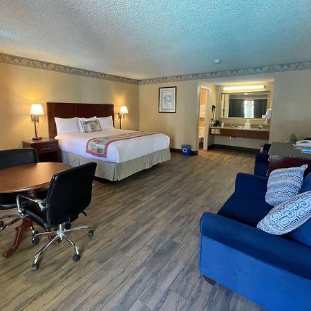 Travelodge By Wyndham Costa Mesa Newport Beach Hacienda Eksteriør billede