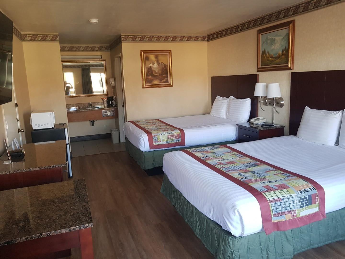 Travelodge By Wyndham Costa Mesa Newport Beach Hacienda Eksteriør billede
