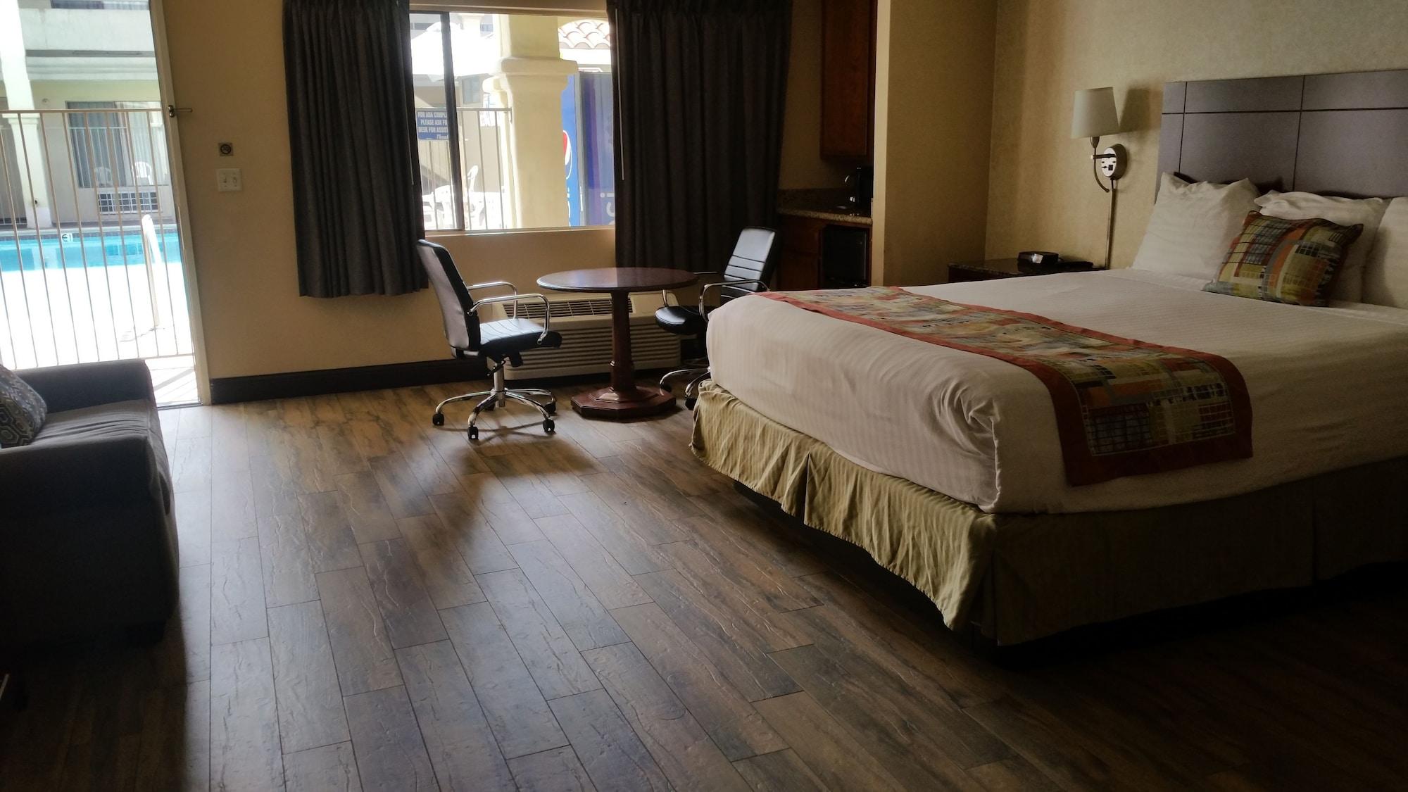 Travelodge By Wyndham Costa Mesa Newport Beach Hacienda Eksteriør billede