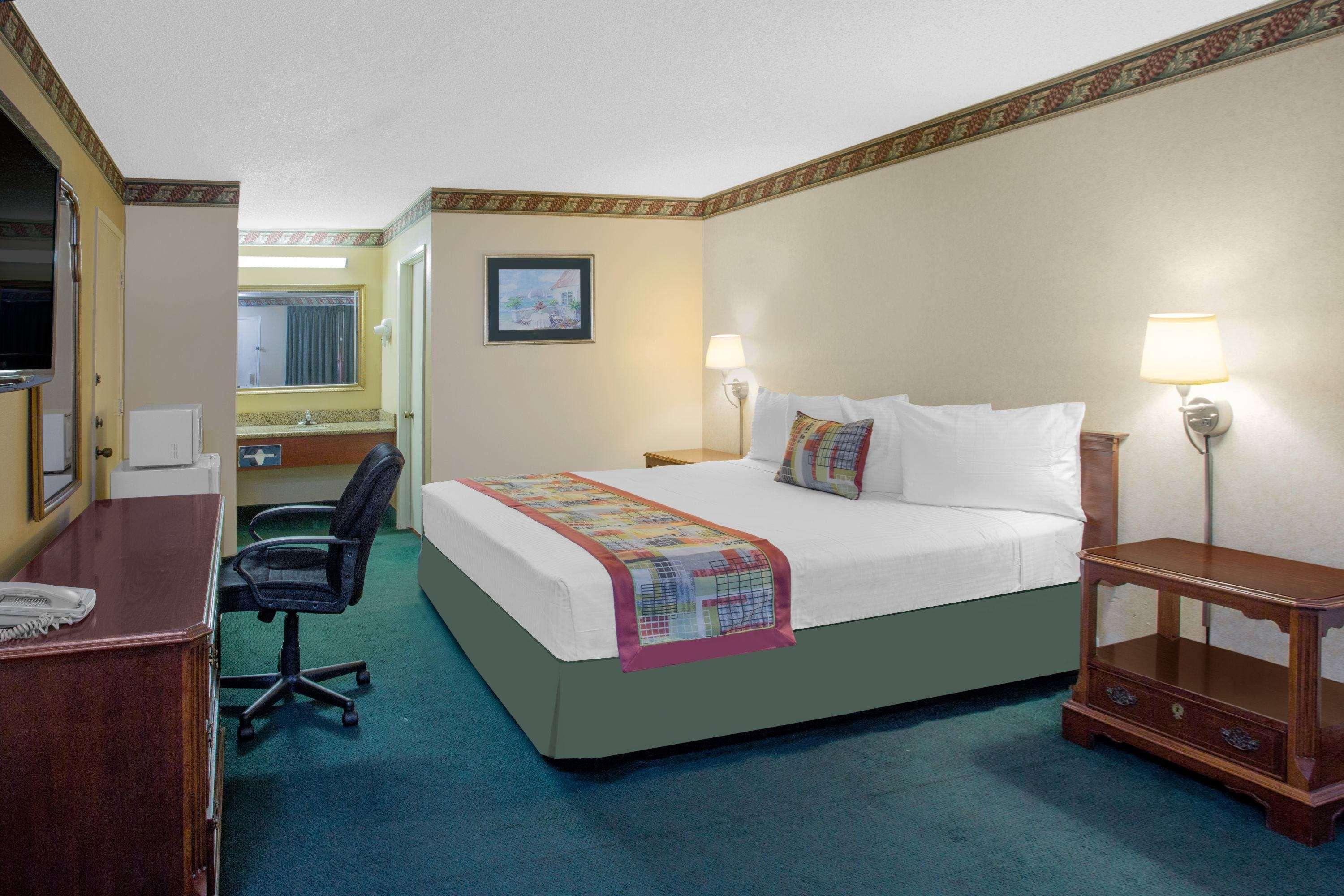Travelodge By Wyndham Costa Mesa Newport Beach Hacienda Eksteriør billede