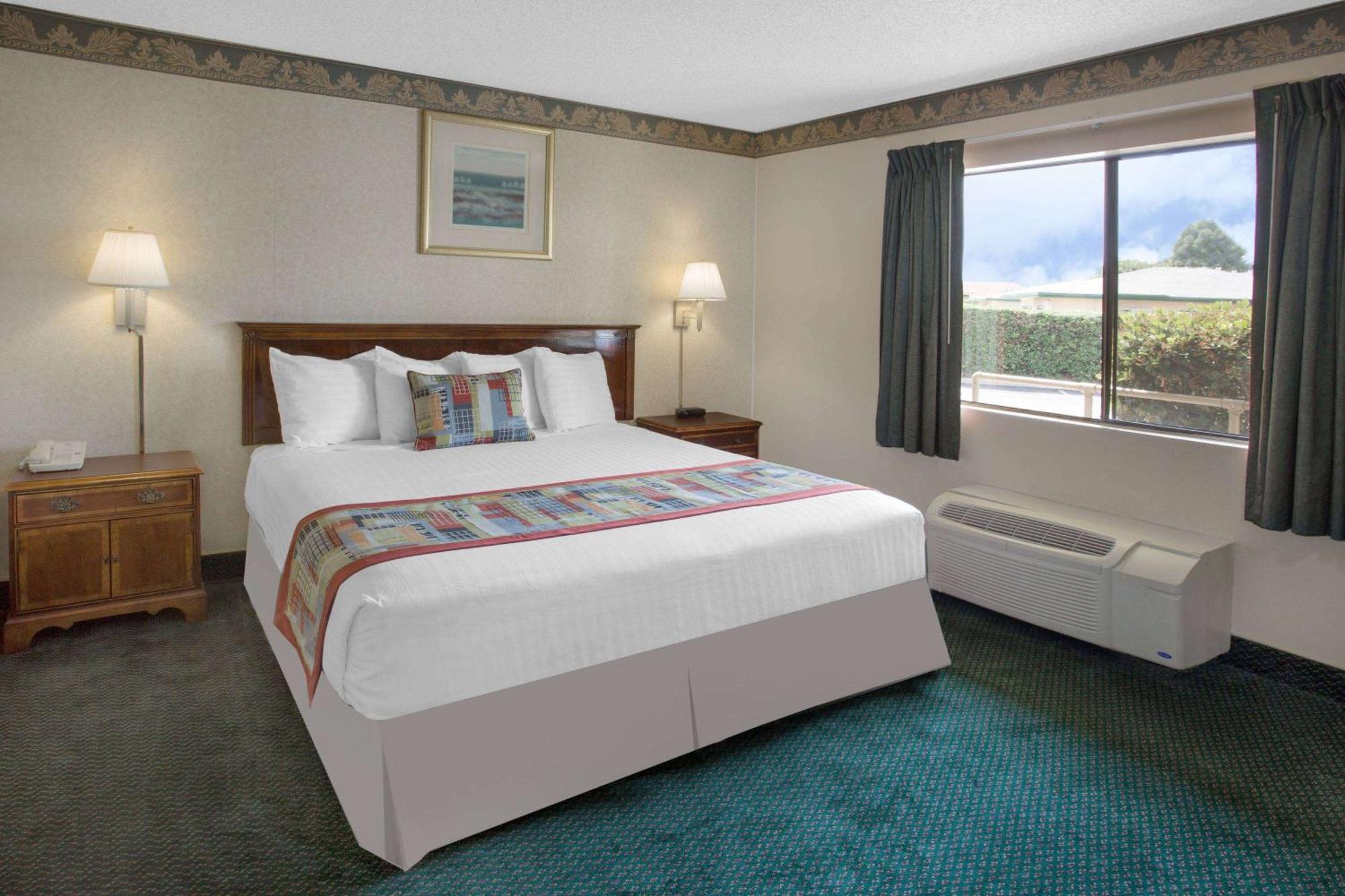 Travelodge By Wyndham Costa Mesa Newport Beach Hacienda Eksteriør billede