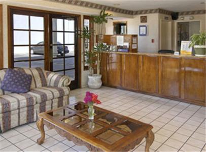 Travelodge By Wyndham Costa Mesa Newport Beach Hacienda Interiør billede